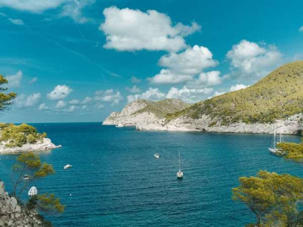 Spain Honeymoon Packages